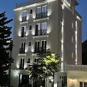 Ruby Palace アルバニア