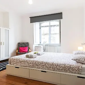 Konukevi Silver Flower - Flat In Center, Lisboa